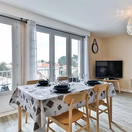 Appartement Joli T2 Equipe A Deux Pas Du Littoral